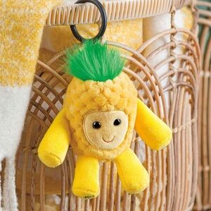 Queen The Pineapple Scentsy Buddy Clip 🍍